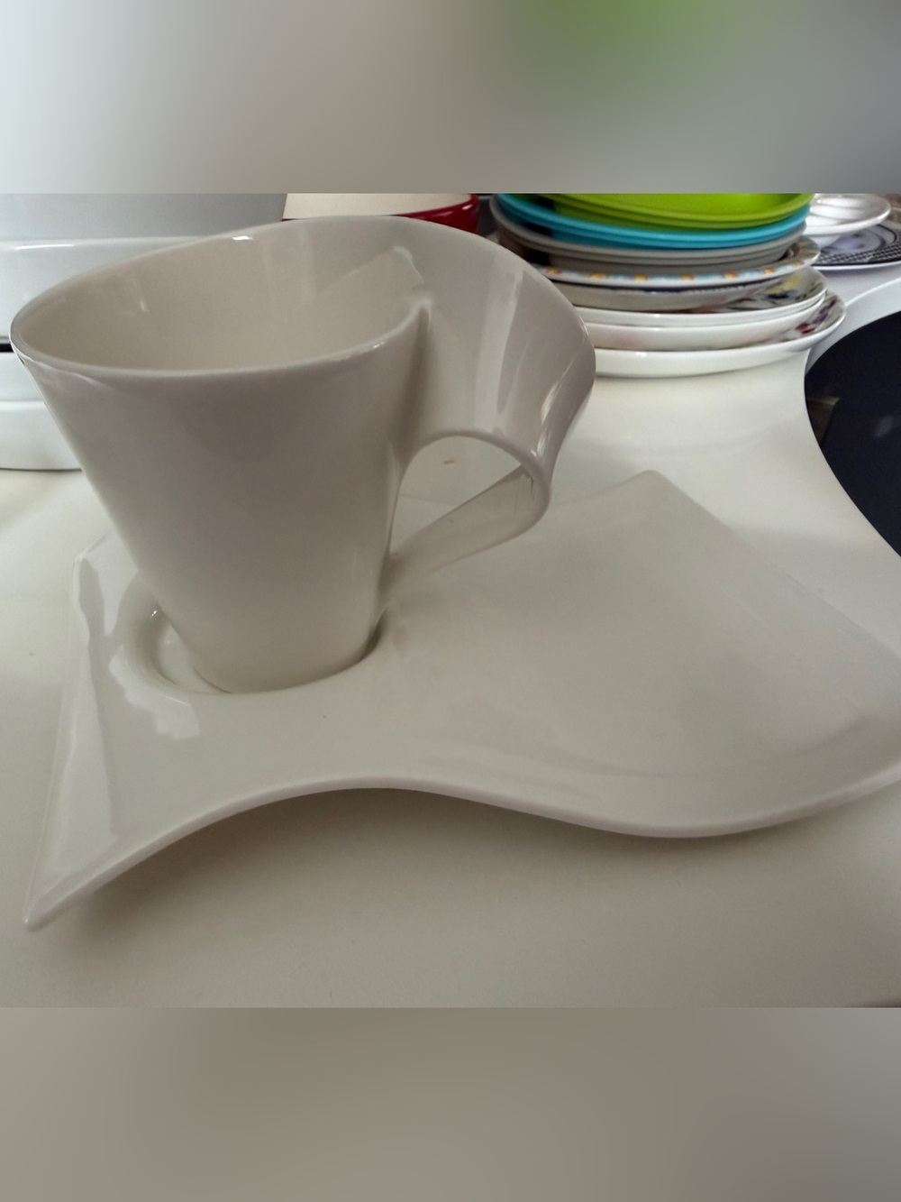New Set of 12 Villeroy and Boch Large New Wave White Porcelain Mug with Saucer